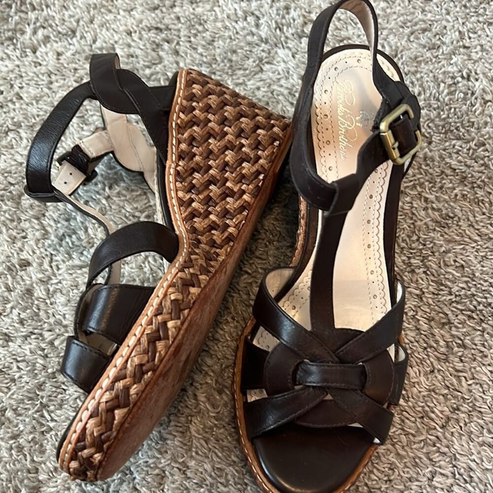 Brooks‎ Brother LEATHER wedges size 6 Brown Shoes sandals Strappy Neutral Comfy